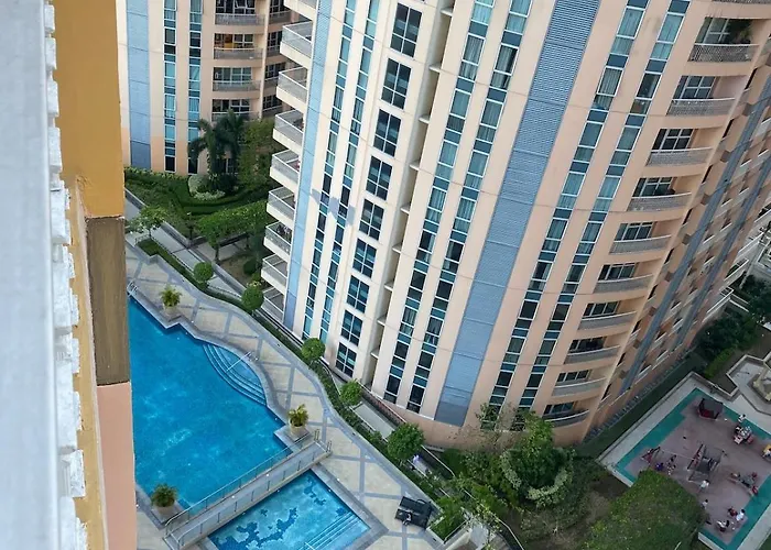 Cozy Near Bgc & Naia Apartment Manila